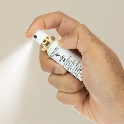 Stud 100 Golden Cap chai xịt kéo dài thời gian quan hệ chính hãng Canada Stud 100 Golden Cap chai xịt kéo dài thời gian quan hệ chính hãng Canada